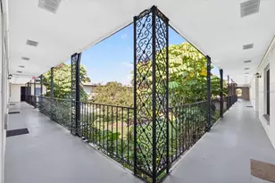 2808 W Azeele St, Tampa, FL 33609 - Photo 18