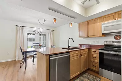 6715 Cape Sable Way NE #5, Saint Petersburg, FL 33702 - Photo 10