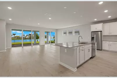 18239 Chromata Drive, Venice, FL 34293 - Photo 8