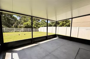 12717 Lemon Pepper Dr, Riverview, FL 33578 - Photo 4