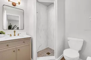 162 Circlewood Dr, Venice, FL 34293 - Photo 18