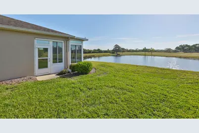 964 Pembroke Point Way, Sun City Center, FL 33573 - Photo 38