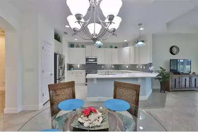 964 Pembroke Point Way, Sun City Center, FL 33573 - Photo 14