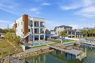 109 Punta Vista Dr, Saint Pete Beach, FL 33706 - Photo 12