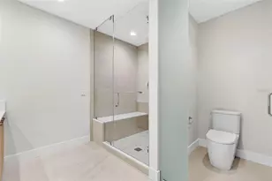 275 1st Ave S, Saint Petersburg, FL 33701 - Photo 36