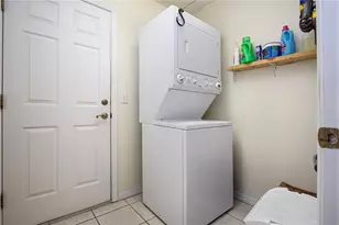 1908 Sterling Glen Ct, Sun City Center, FL 33573 - Photo 14