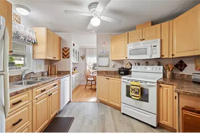 5619 Dakota Street, Zephyrhills, FL 33542 - Photo 2