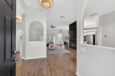 6325 35th Avenue Circle E, Palmetto, FL 34221 - Photo 10