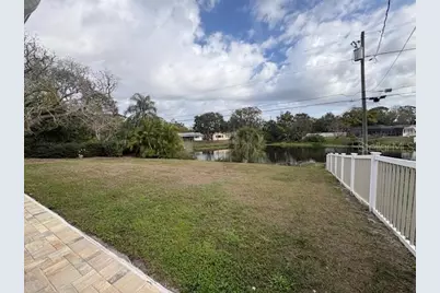 1571 S Evergreen Avenue, Clearwater, FL 33756 - Photo 32