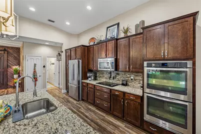 13302 Trailing Moss Drive, Dade City, FL 33525 - Photo 20