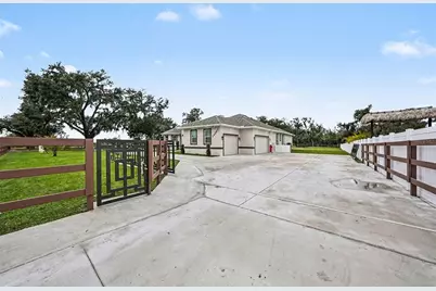 14060 Sydney Road, Dover, FL 33527 - Photo 6