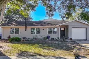 6614 Winding Oak Dr, Tampa, FL 33625 - Photo 2