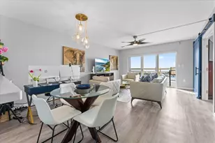 4900 Brittany Dr S, Saint Petersburg, FL 33715 - Photo 2