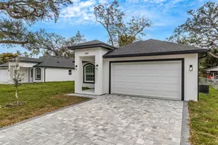 808 W Lowry Ln, Tampa, FL 33604 - Photo 4