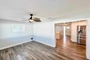 1201 86th Ave N, Saint Petersburg, FL 33702 - Photo 14