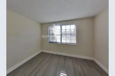 [Address not provided], Tampa, FL 33624 - Photo 6