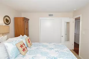 213 Sea Horse Dr SE, Saint Petersburg, FL 33705 - Photo 28