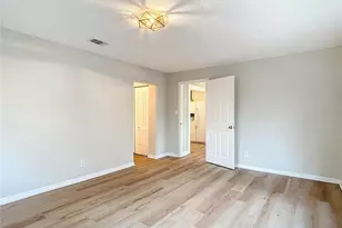 2210 E Idlewild Ave, Tampa, FL 33610 - Photo 32