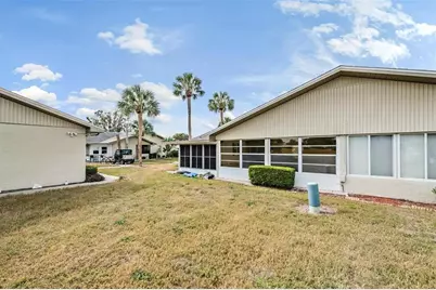 1905 Canterbury Lane #17, Sun City Center, FL 33573 - Photo 26