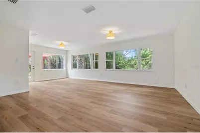 8916 Memorial Highway, Tampa, FL 33615 - Photo 4