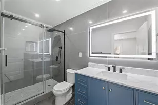 3924 45th Ave N, Saint Petersburg, FL 33714 - Photo 10