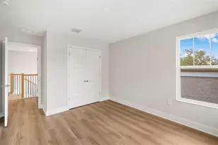 320 43rd Ave N, Saint Petersburg, FL 33703 - Photo 18