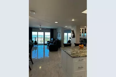 4900 Brittany Drive S #1813, Saint Petersburg, FL 33715 - Photo 2