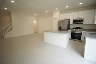 34217 Cinder Wy, Wesley Chapel, FL 33545 - Photo 4