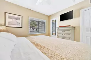 673 Bay Esplanade, Clearwater Beach, FL 33767 - Photo 22