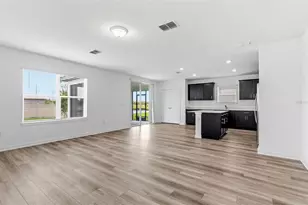 10431 Hidden Banks Gln, Parrish, FL 34219 - Photo 4
