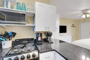 11730 Gulf Blvd, Saint Petersburg, FL 33706 - Photo 16