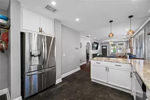 304 W Henry Ave, Tampa, FL 33604 - Photo 12
