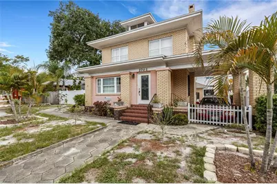 2701 1st Avenue S, Saint Petersburg, FL 33712 - Photo 1