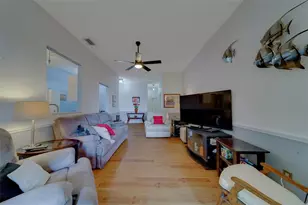 1050 Starkey Rd, Largo, FL 33771 - Photo 2