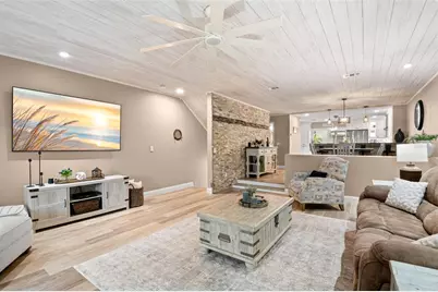 529 Sandy Hook Road, Treasure Island, FL 33706 - Photo 8