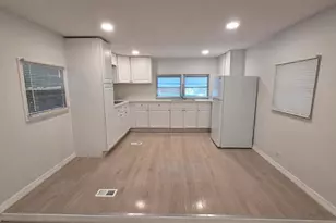 [Address not provided], Zephyrhills, FL 33540 - Photo 6