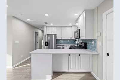 7307 34th Avenue N, Saint Petersburg, FL 33710 - Photo 8