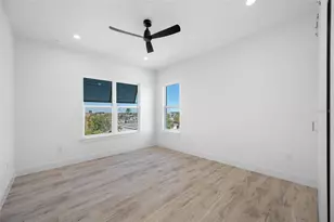 11460 7th St E, Treasure Island, FL 33706 - Photo 34