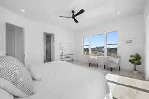 11460 7th St E, Treasure Island, FL 33706 - Photo 40