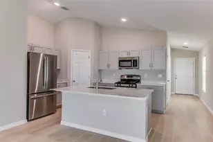 34712 Blossom Fall Path, Zephyrhills, FL 33541 - Photo 2