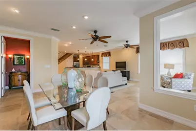 13920 Clubhouse Drive, Tampa, FL 33618 - Photo 10