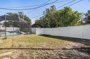 2405 Summerlin Dr, Clearwater, FL 33764 - Photo 34