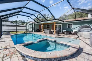 2405 Summerlin Dr, Clearwater, FL 33764 - Photo 30