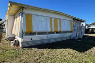 61 Thatch Palm St W, Largo, FL 33770 - Photo 2