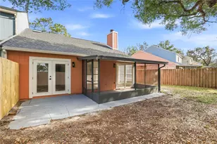 9478 Forest Hills Cir, Tampa, FL 33612 - Photo 30