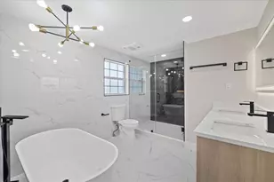 504 Driftwood Dr E, Palm Harbor, FL 34683 - Photo 14