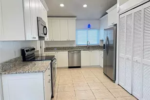 4135 Quail Briar Dr, Valrico, FL 33596 - Photo 10