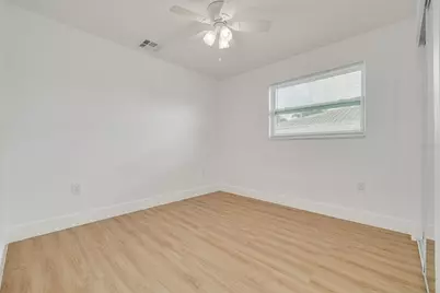 13641 Pleasant Drive, Largo, FL 33774 - Photo 22