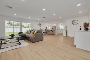 13641 Pleasant Dr, Largo, FL 33774 - Photo 20