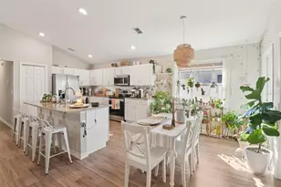 523 Valentina Ln, Auburndale, FL 33823 - Photo 14